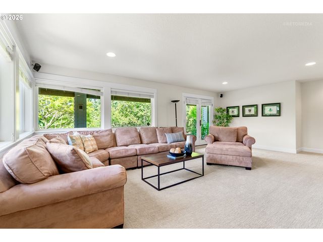 2615 Nw BIRKENDENE St, Portland, OR 97229