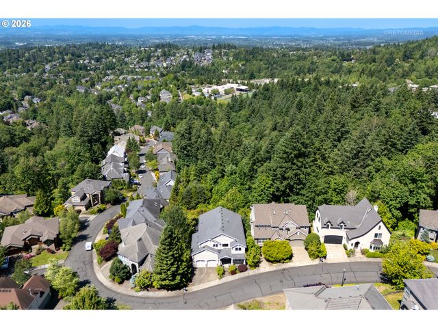2615 Nw BIRKENDENE St, Portland, OR 97229