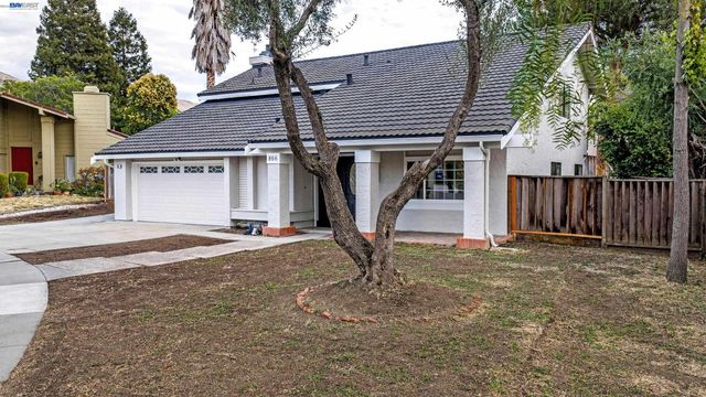 866 Hidatsa Ct, Fremont, CA 94539