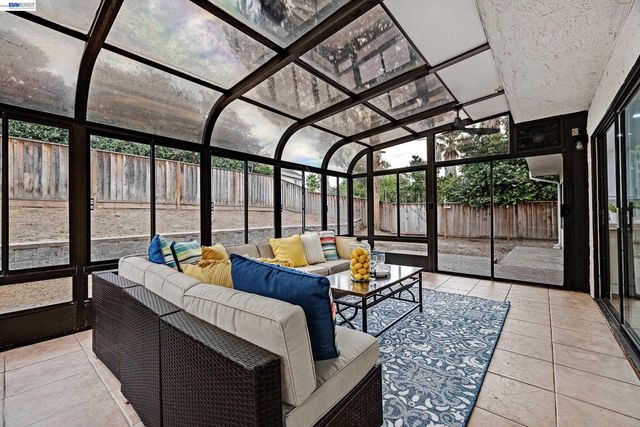 866 Hidatsa Ct, Fremont, CA 94539