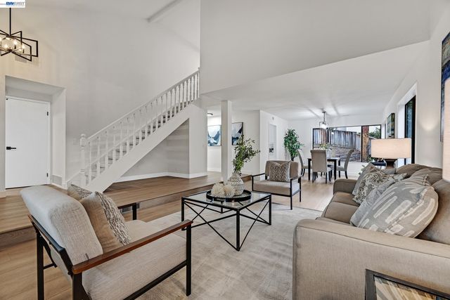 866 Hidatsa Ct, Fremont, CA 94539