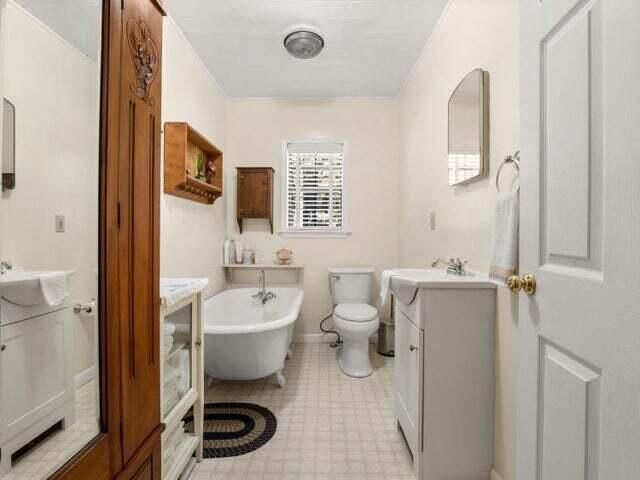 380 Arnold Dowden, Hornbeck, LA 71439