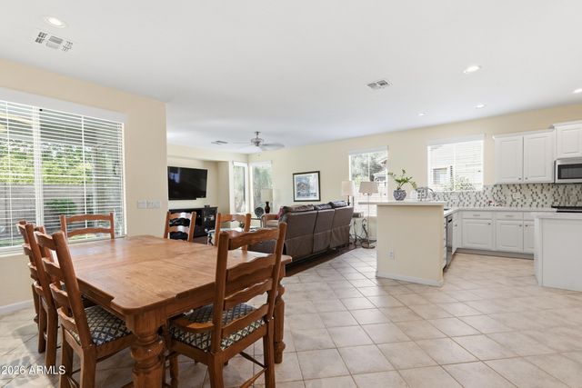 3447 E VAUGHN Avenue, Gilbert, AZ 85234