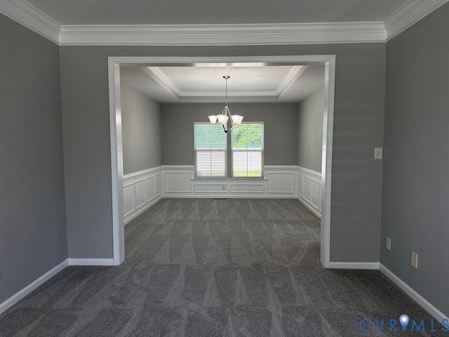 8400 Hampton Farms Dr, Moseley, VA 23120