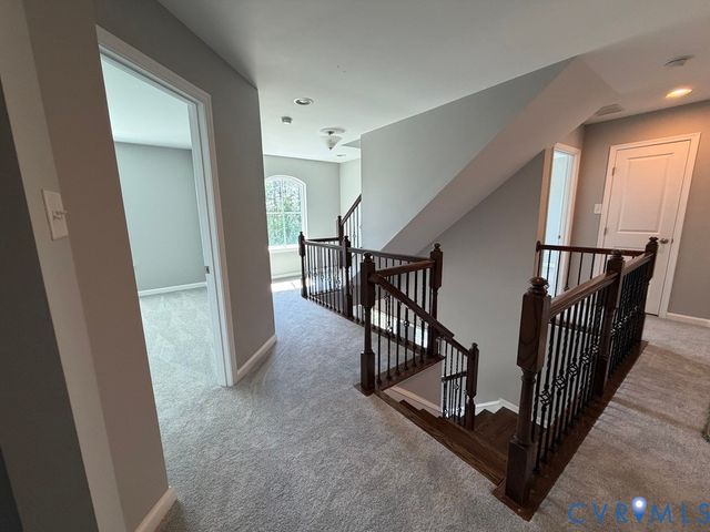 8400 Hampton Farms Dr, Moseley, VA 23120
