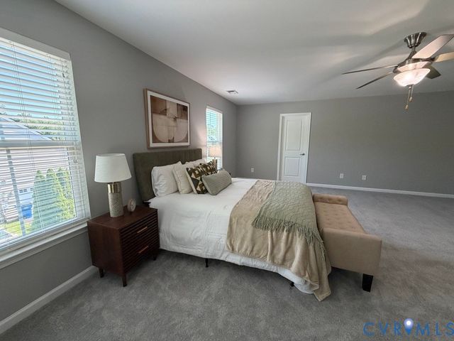 8400 Hampton Farms Dr, Moseley, VA 23120