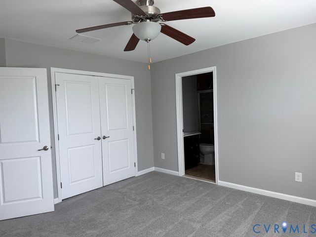 8400 Hampton Farms Dr, Moseley, VA 23120