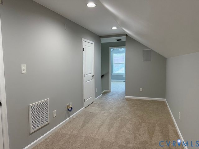 8400 Hampton Farms Dr, Moseley, VA 23120