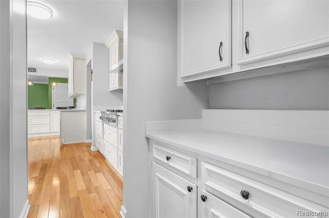 5076 Watergate Road, West Bloomfield, MI 48323