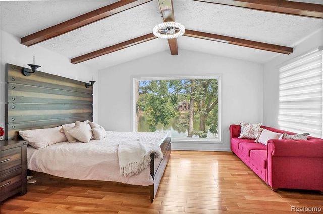 5076 Watergate Road, West Bloomfield, MI 48323