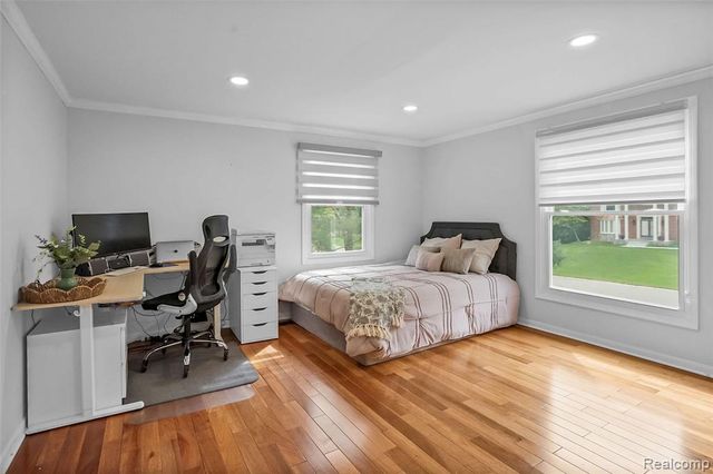 5076 Watergate Road, West Bloomfield, MI 48323