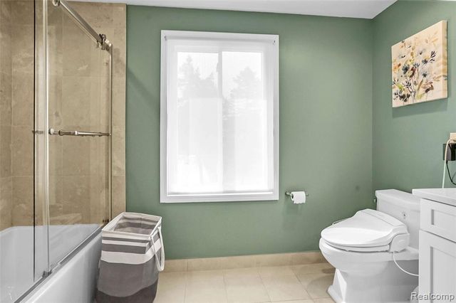 5076 Watergate Road, West Bloomfield, MI 48323