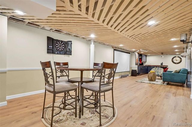 5076 Watergate Road, West Bloomfield, MI 48323