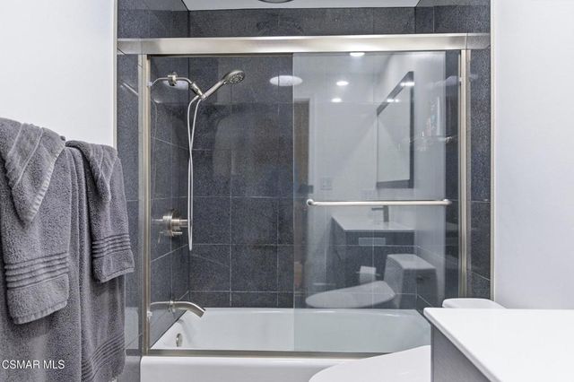 18525 Entrada Court, Porter Ranch, CA 91326