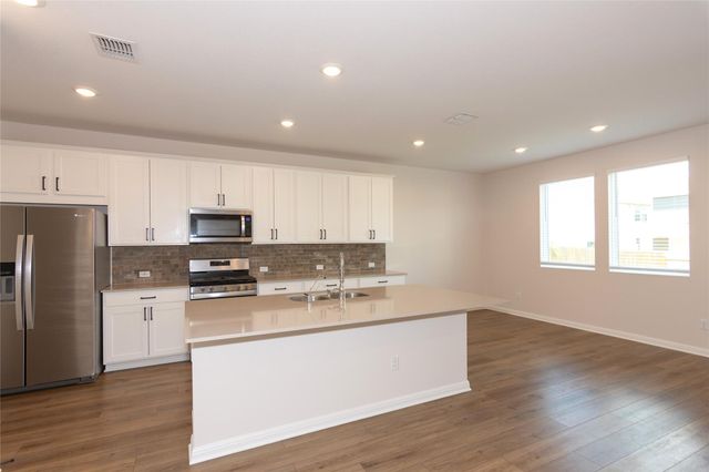 2500 Roosevelt RD, Leander, TX 78641