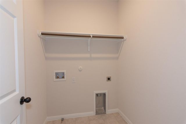 2500 Roosevelt RD, Leander, TX 78641
