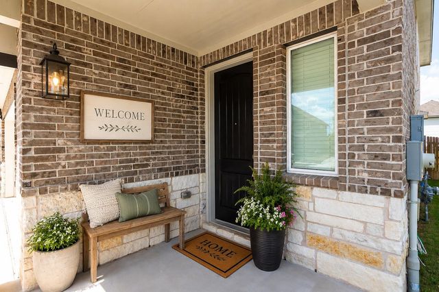 2500 Roosevelt RD, Leander, TX 78641