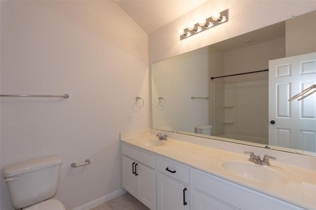 2500 Roosevelt RD, Leander, TX 78641