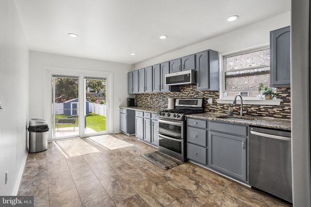 321 GRANT AVE, Hightstown, NJ 08520