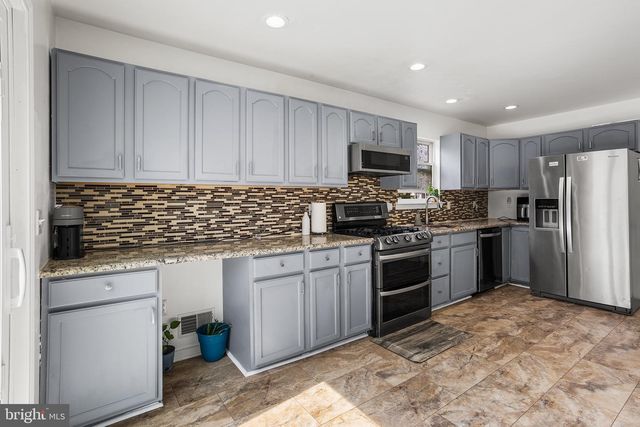 321 GRANT AVE, Hightstown, NJ 08520