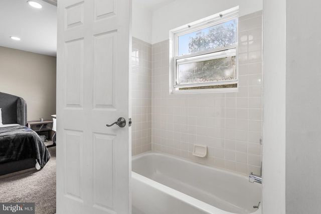 321 GRANT AVE, Hightstown, NJ 08520