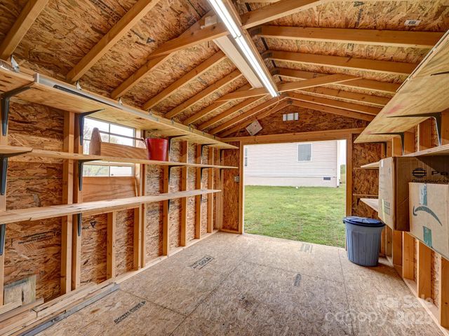 123 Big Oak Road, Hendersonville, NC 28792