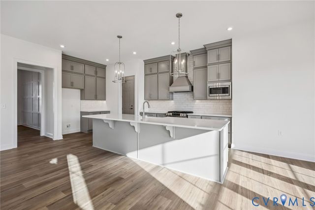 1042 Arbor Heights Ter, Midlothian, VA 23114