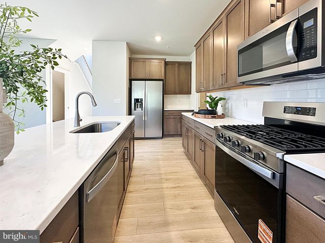 544 ARROWGRASS LN, New Castle, DE 19720