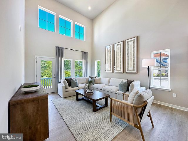 544 ARROWGRASS LN, New Castle, DE 19720