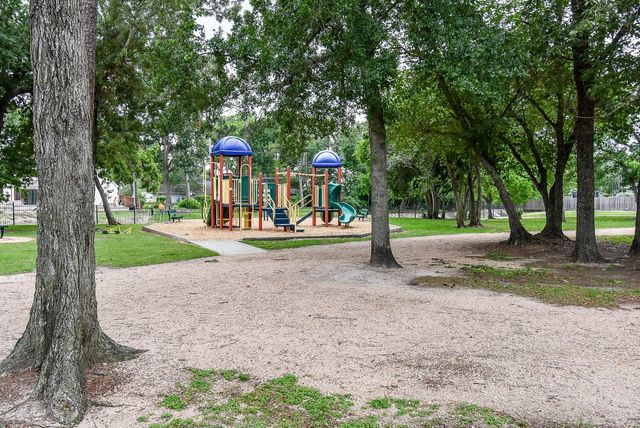 8413 Water Oak Pass Drive, Houston, TX 77055