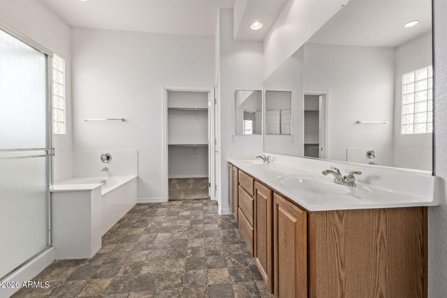 3462 E WESTCHESTER Drive, Chandler, AZ 85249