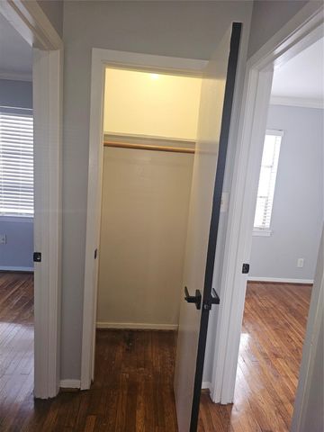 10510 Sierra Drive, Houston, TX 77051