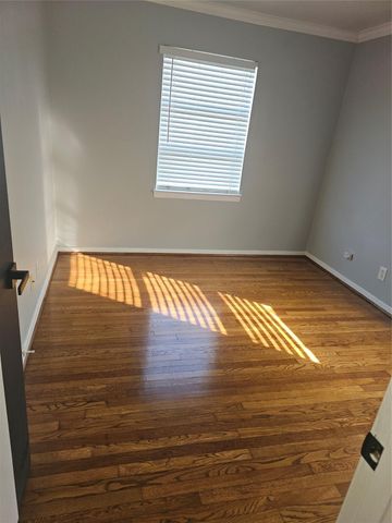 10510 Sierra Drive, Houston, TX 77051