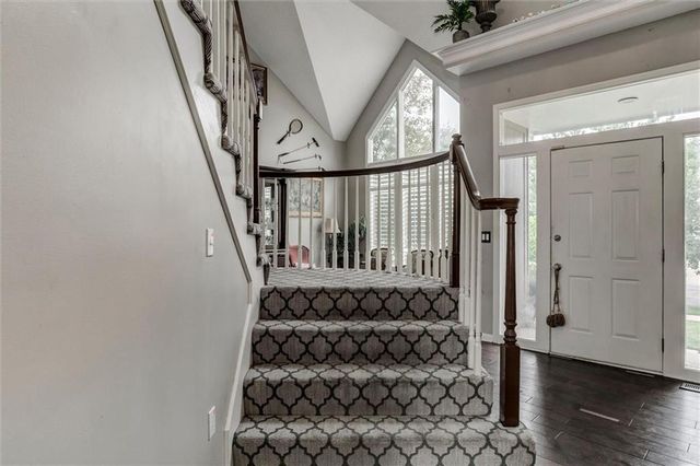 8910 W 132nd Terrace, Overland Park, KS 66213