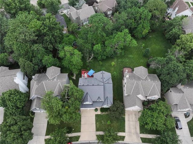 8910 W 132nd Terrace, Overland Park, KS 66213