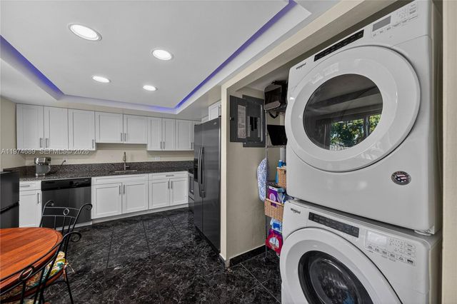 7265 W Sunrise Blvd 7265L, Plantation, FL 33313