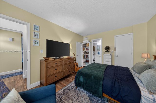 7265 W Sunrise Blvd 7265L, Plantation, FL 33313