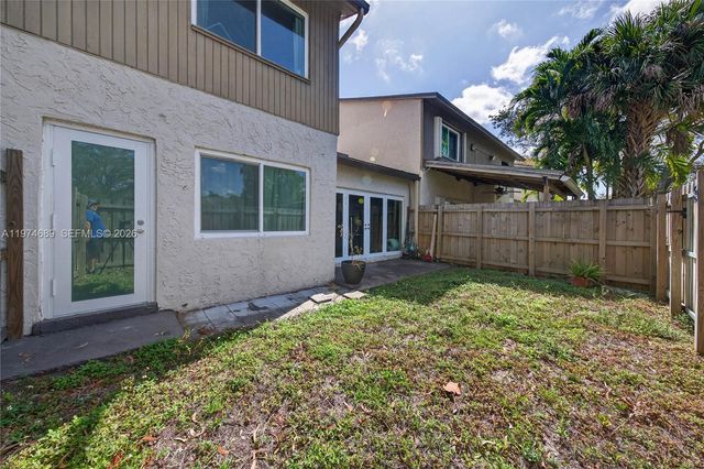 7265 W Sunrise Blvd 7265L, Plantation, FL 33313