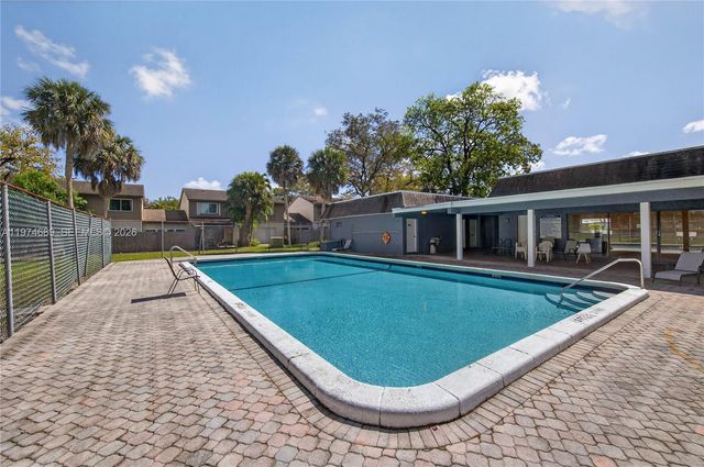 7265 W Sunrise Blvd 7265L, Plantation, FL 33313