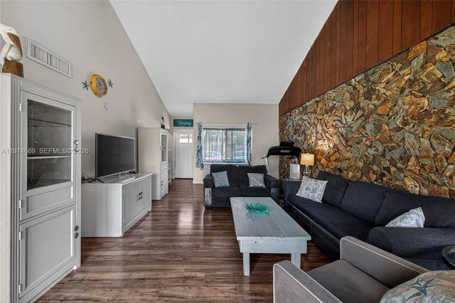 7265 W Sunrise Blvd 7265L, Plantation, FL 33313