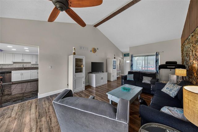 7265 W Sunrise Blvd 7265L, Plantation, FL 33313