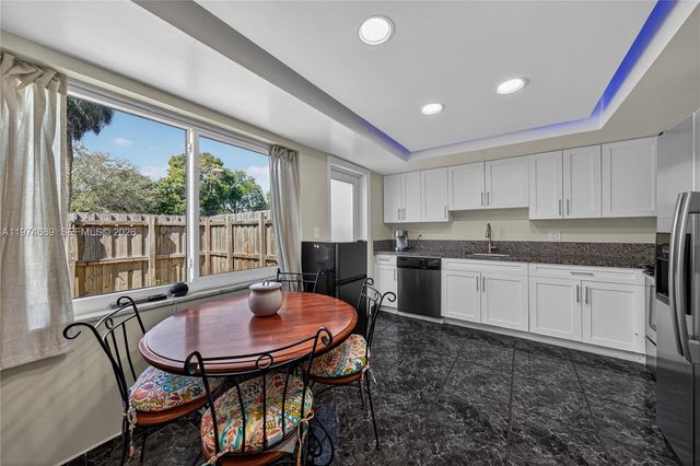 7265 W Sunrise Blvd 7265L, Plantation, FL 33313