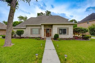 1802 Cobblestone Court, Richmond, TX 77406