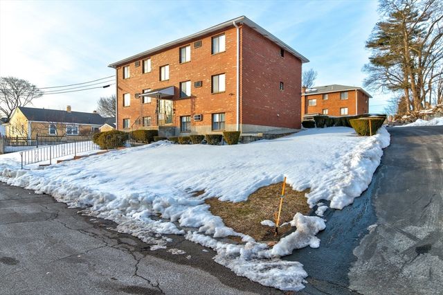 72 Martensen St 2, Quincy, MA 02169