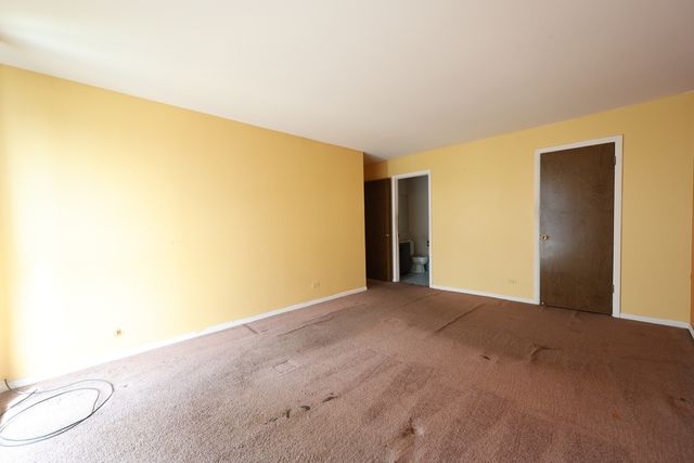 7 E CARRIAGEWAY Drive 408, Hazel Crest, IL 60429