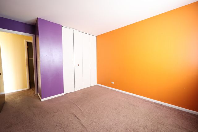 7 E CARRIAGEWAY Drive 408, Hazel Crest, IL 60429