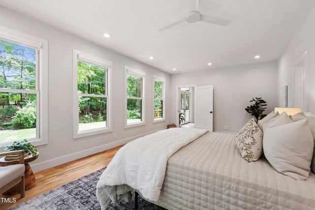 112 Meadowbrook Drive, Chapel Hill, NC 27514