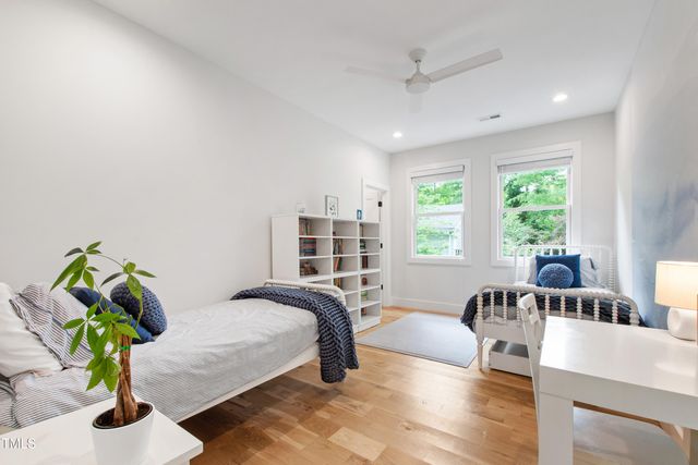 112 Meadowbrook Drive, Chapel Hill, NC 27514