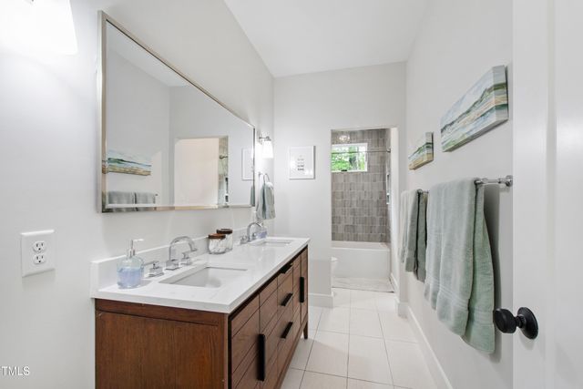 112 Meadowbrook Drive, Chapel Hill, NC 27514