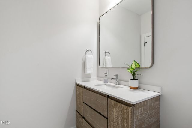 112 Meadowbrook Drive, Chapel Hill, NC 27514